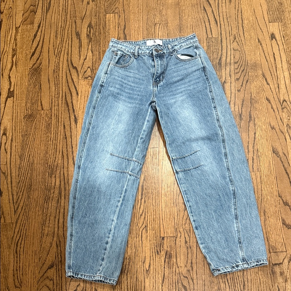 Barrel Jeans. Super cute!